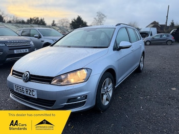 Used Volkswagen Golf 2017 for sale - 77029949: Photo