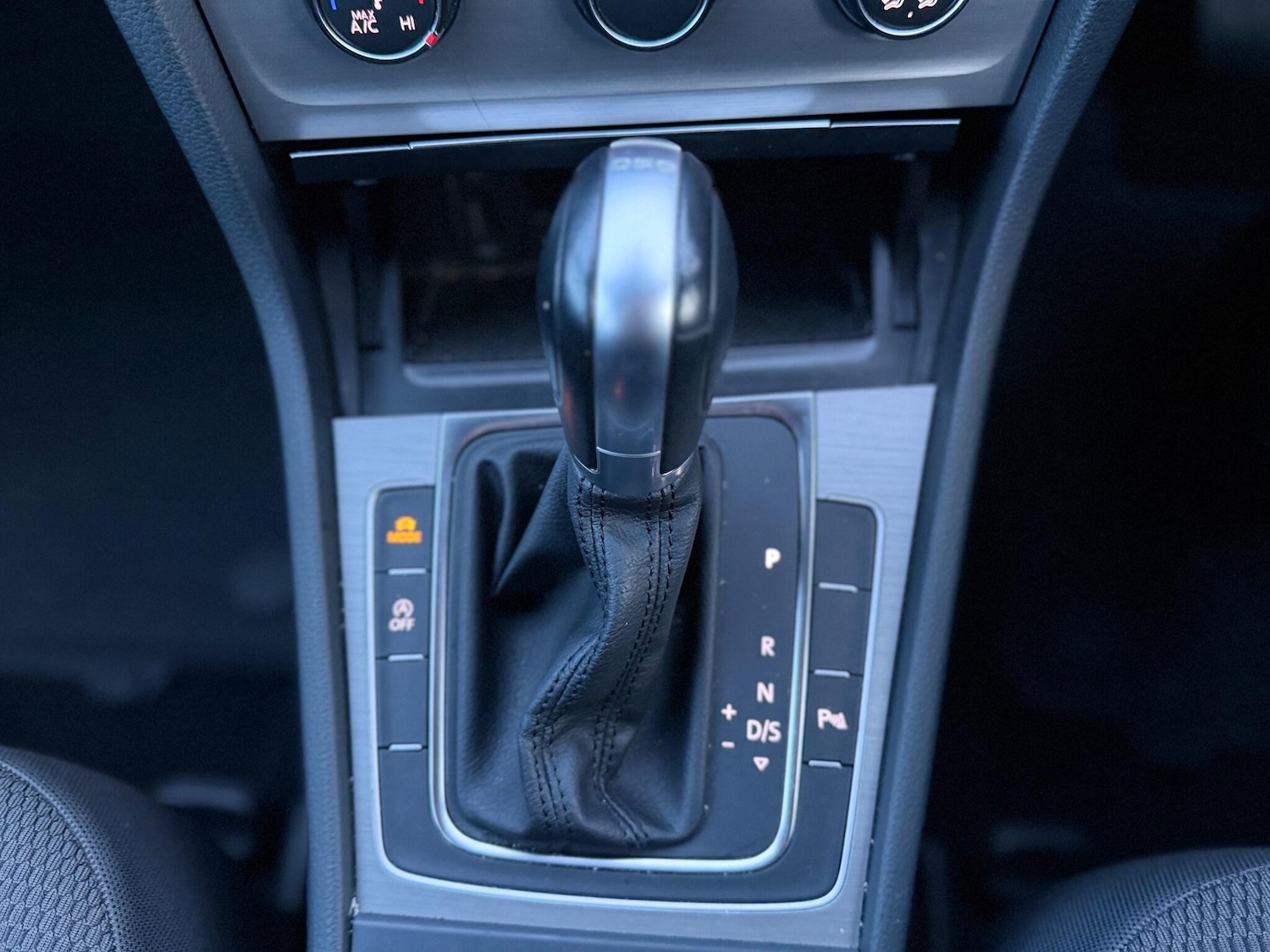 Used Volkswagen Golf 2017 for sale - 77029949: Photo 41