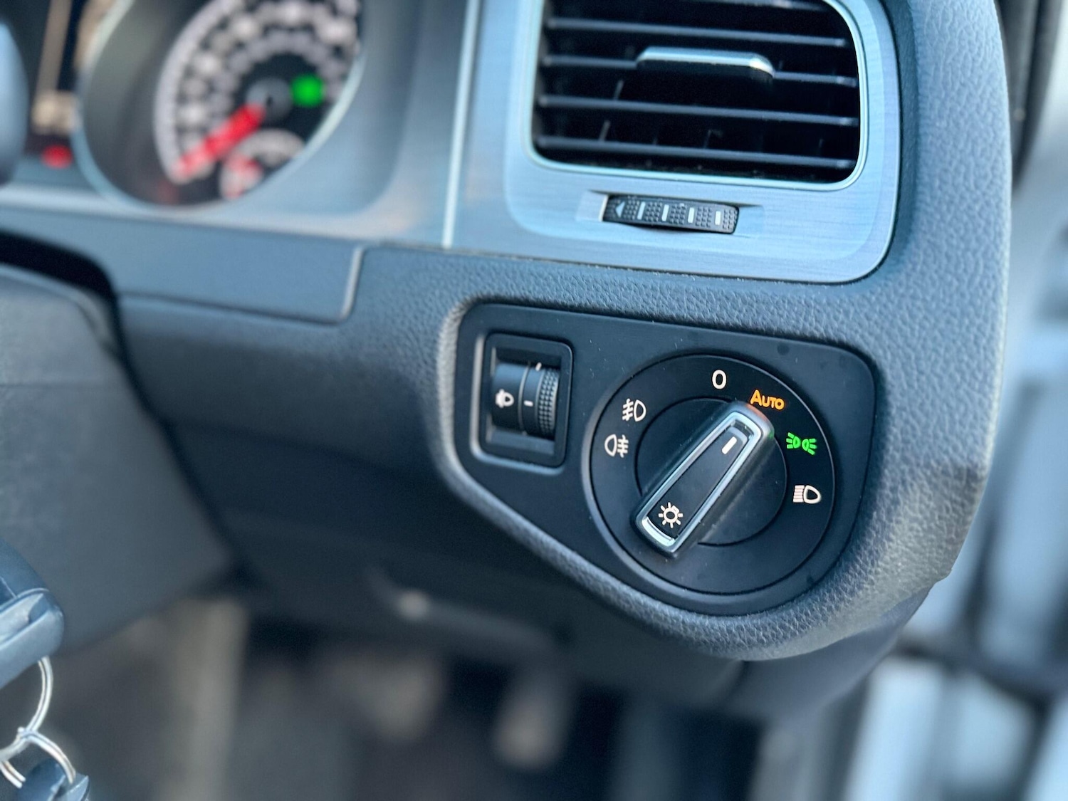 Used Volkswagen Golf 2017 for sale - 77029949: Photo 50