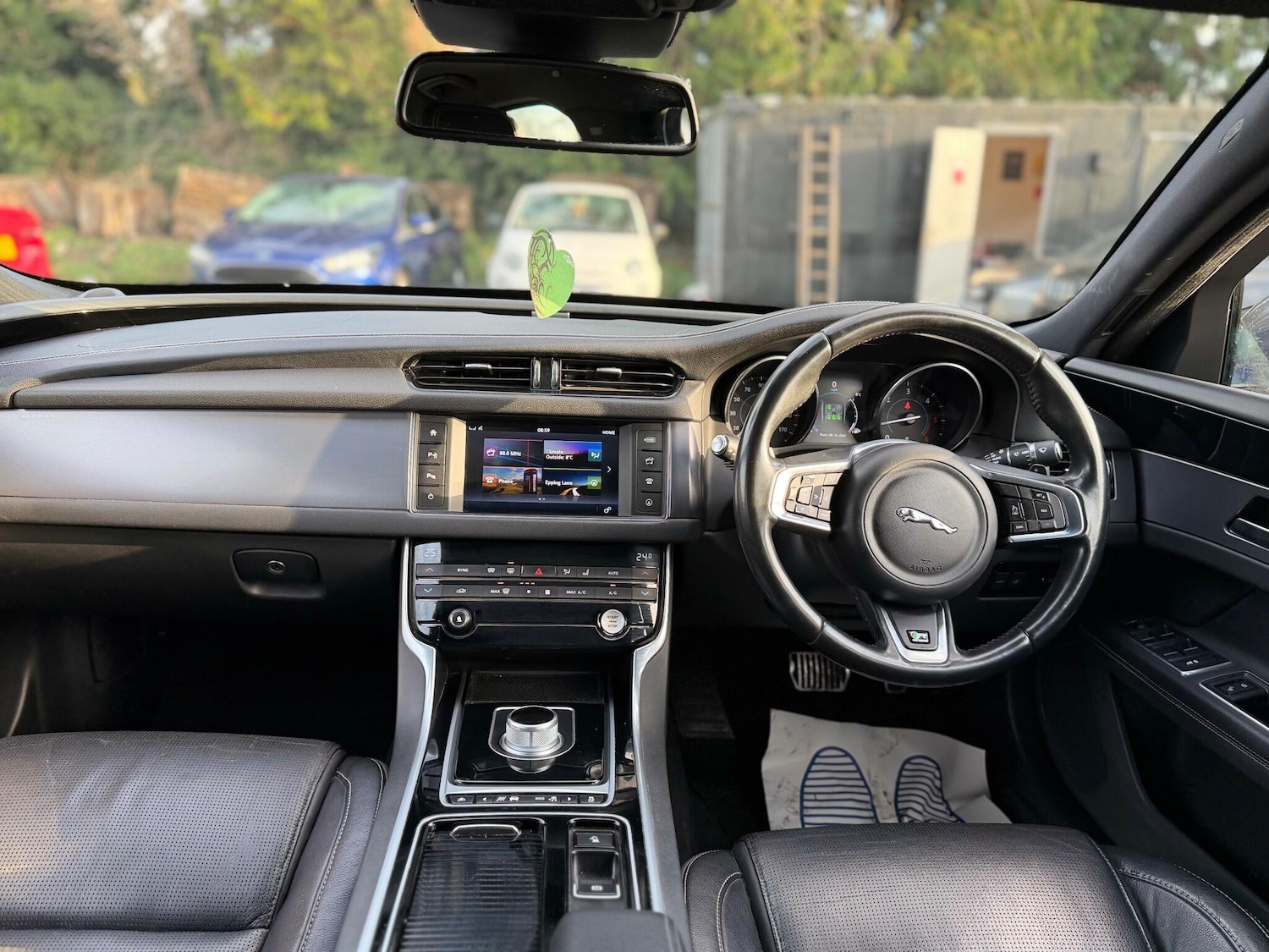 Used Jaguar XF 2015 for sale - 76619660: Photo 31