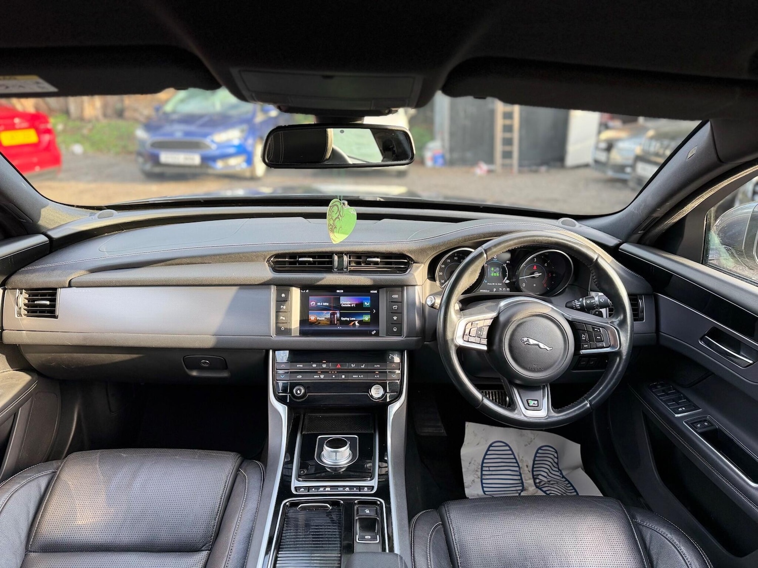 Used Jaguar XF 2015 for sale - 76619660: Photo 32