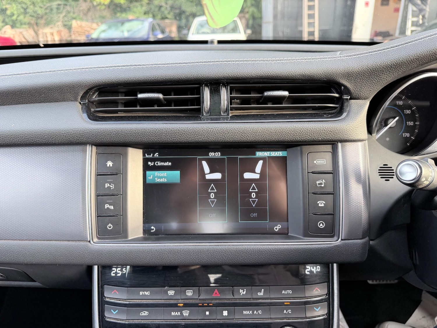 Used Jaguar XF 2015 for sale - 76619660: Photo 57