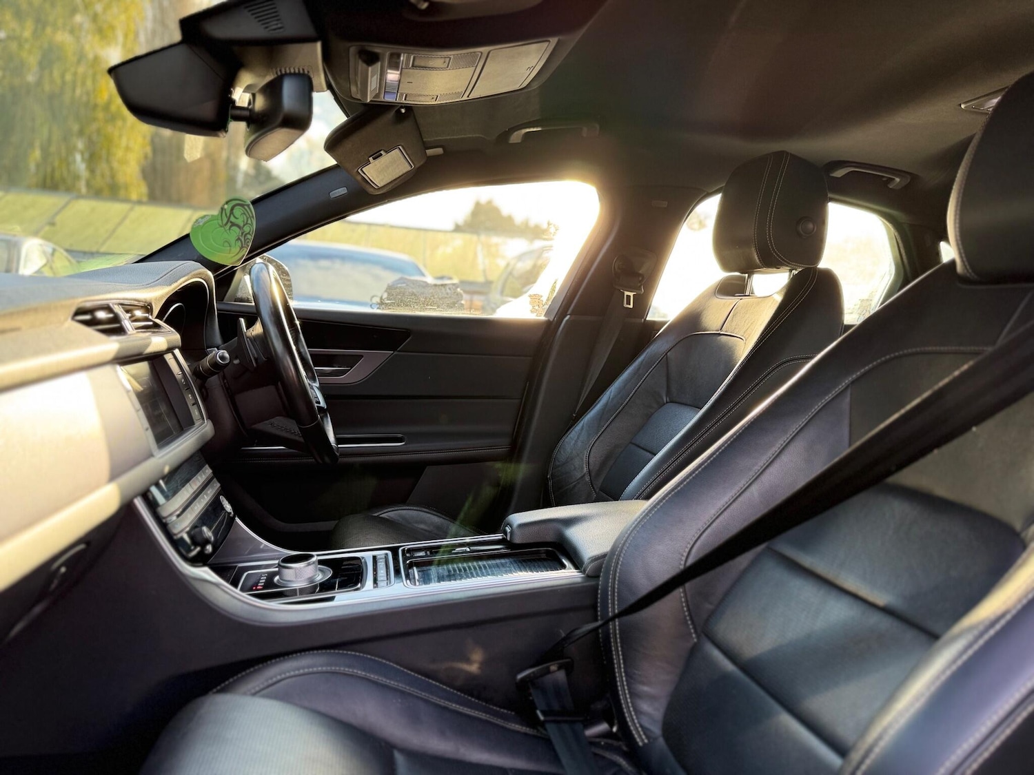 Used Jaguar XF 2015 for sale - 76619660: Photo 70