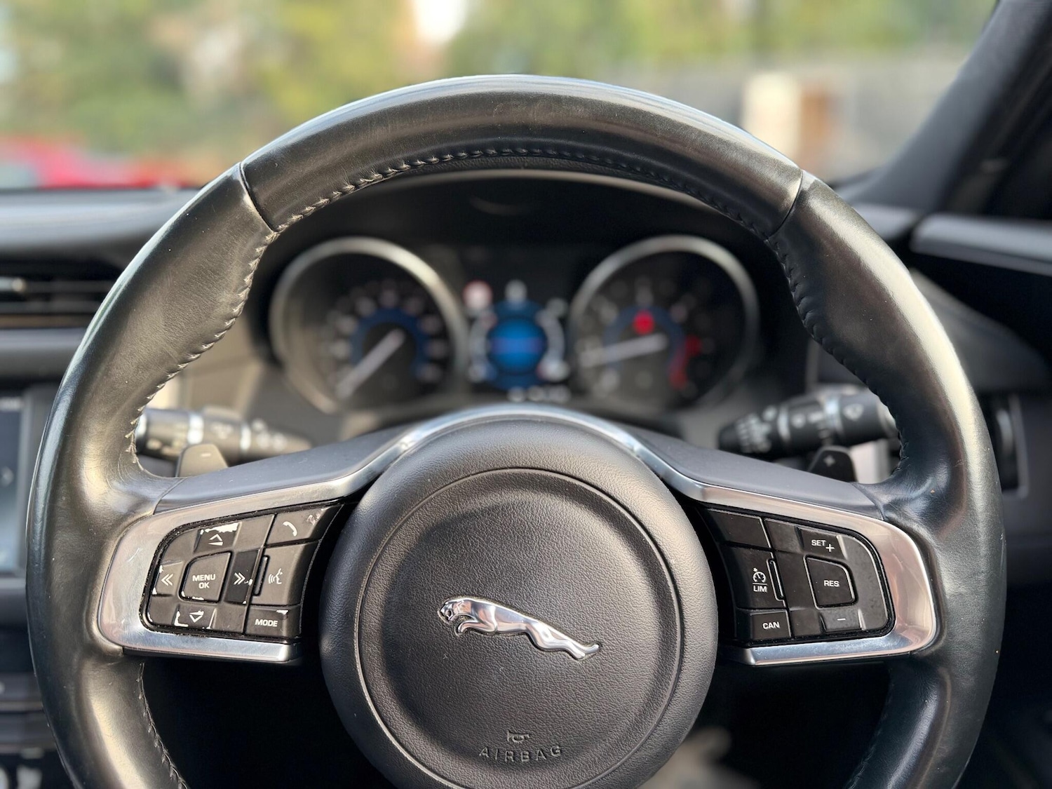 Used Jaguar XF 2015 for sale - 76619660: Photo 83