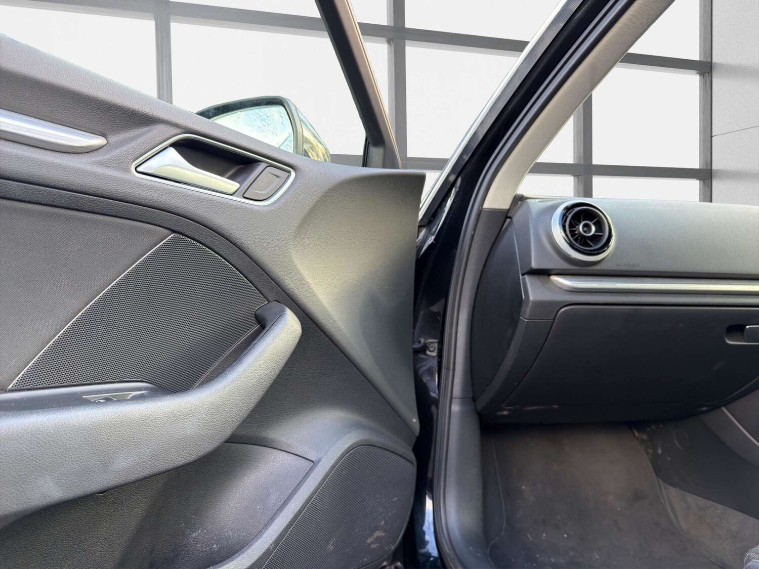 Used Audi A3 2014 for sale - 77946166: Photo 39