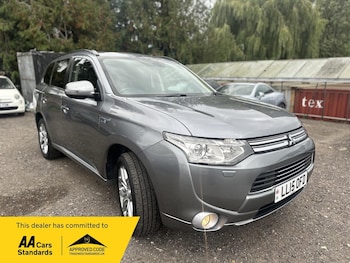 Used Mitsubishi Outlander 2015 for sale - 76041956: Photo