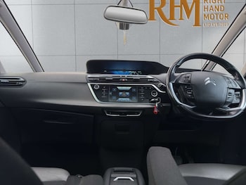Used Citroen Grand C4 Picasso 2016 for sale - 78140425: Photo