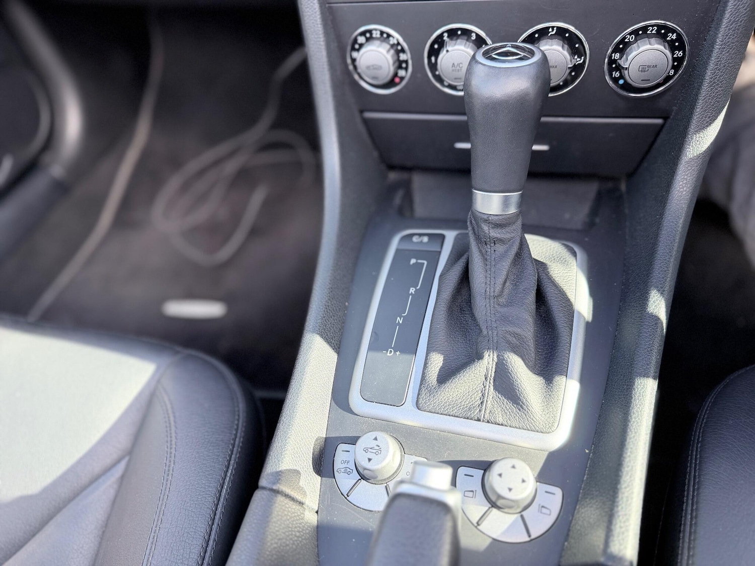 Used Mercedes-Benz SLK for sale - 76440470: Photo 40