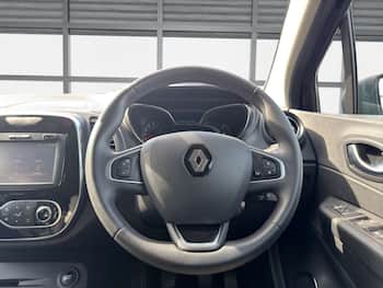 Used Renault Captur 2018 for sale - 79680396: Photo