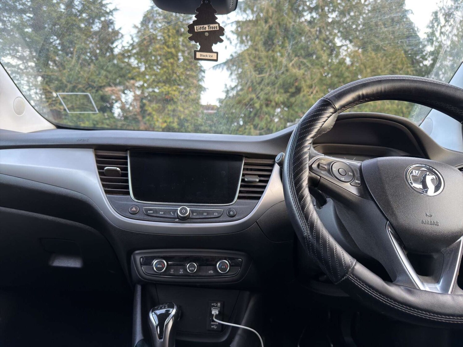 Used Vauxhall Crossland X 2017 for sale - 77946167: Photo 24