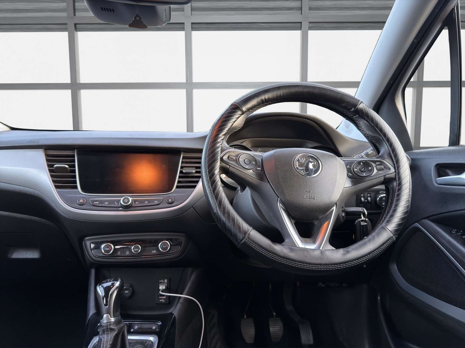 Used Vauxhall Crossland X 2017 for sale - 77946167: Photo 4