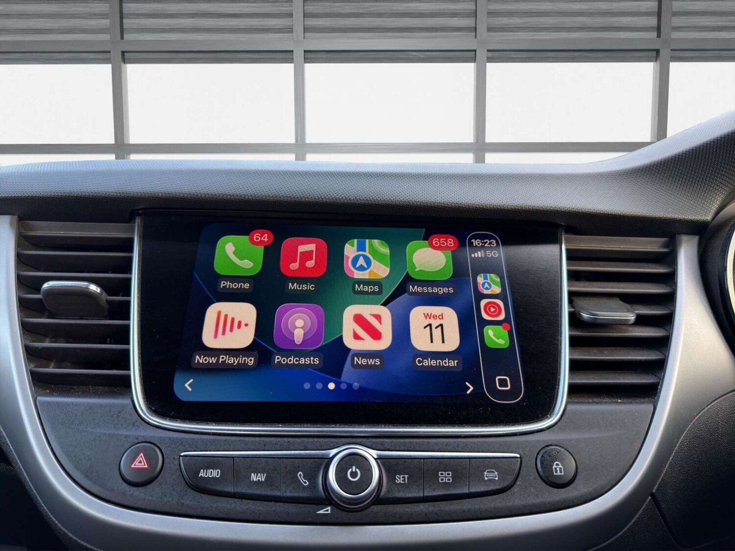 Used Vauxhall Crossland X 2017 for sale - 77946167: Photo 41