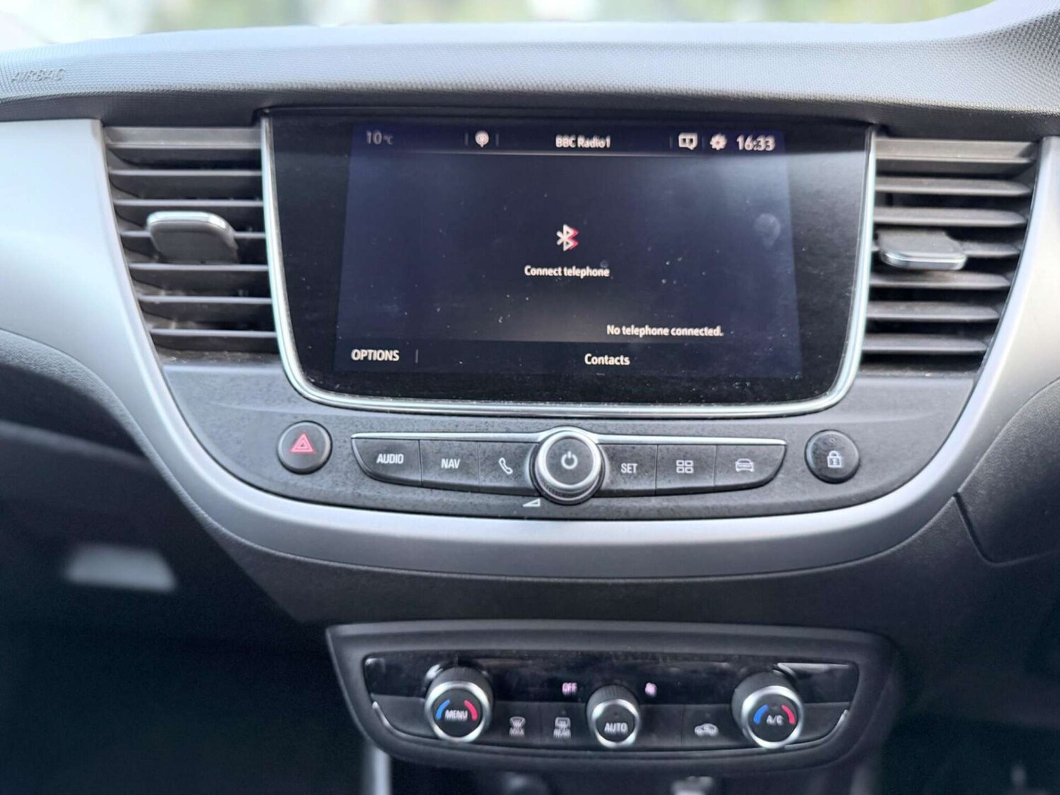 Used Vauxhall Crossland X 2017 for sale - 77946167: Photo 45