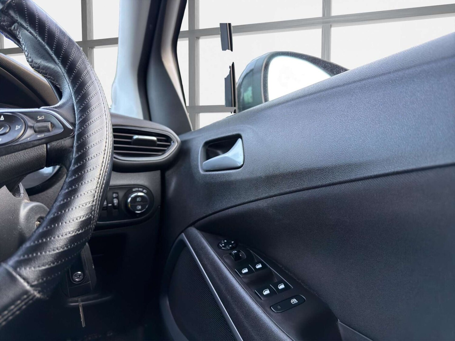 Used Vauxhall Crossland X 2017 for sale - 77946167: Photo 48