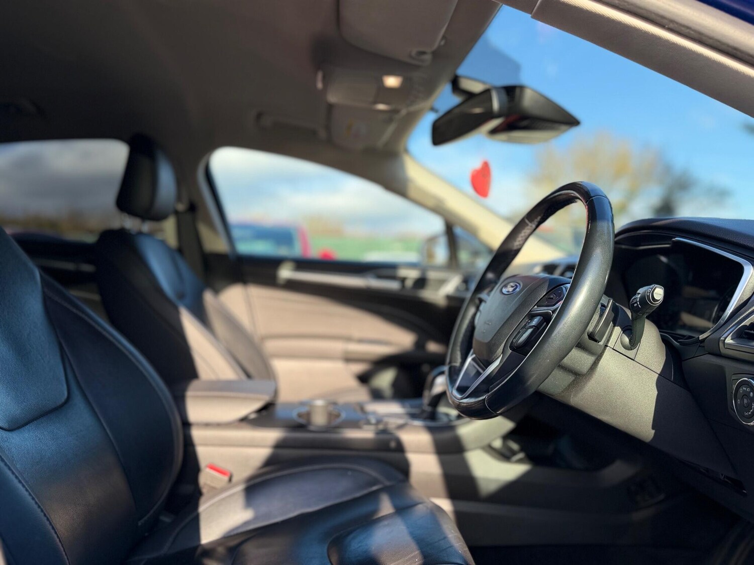 Used Ford Mondeo 2018 for sale - 76620510: Photo 37