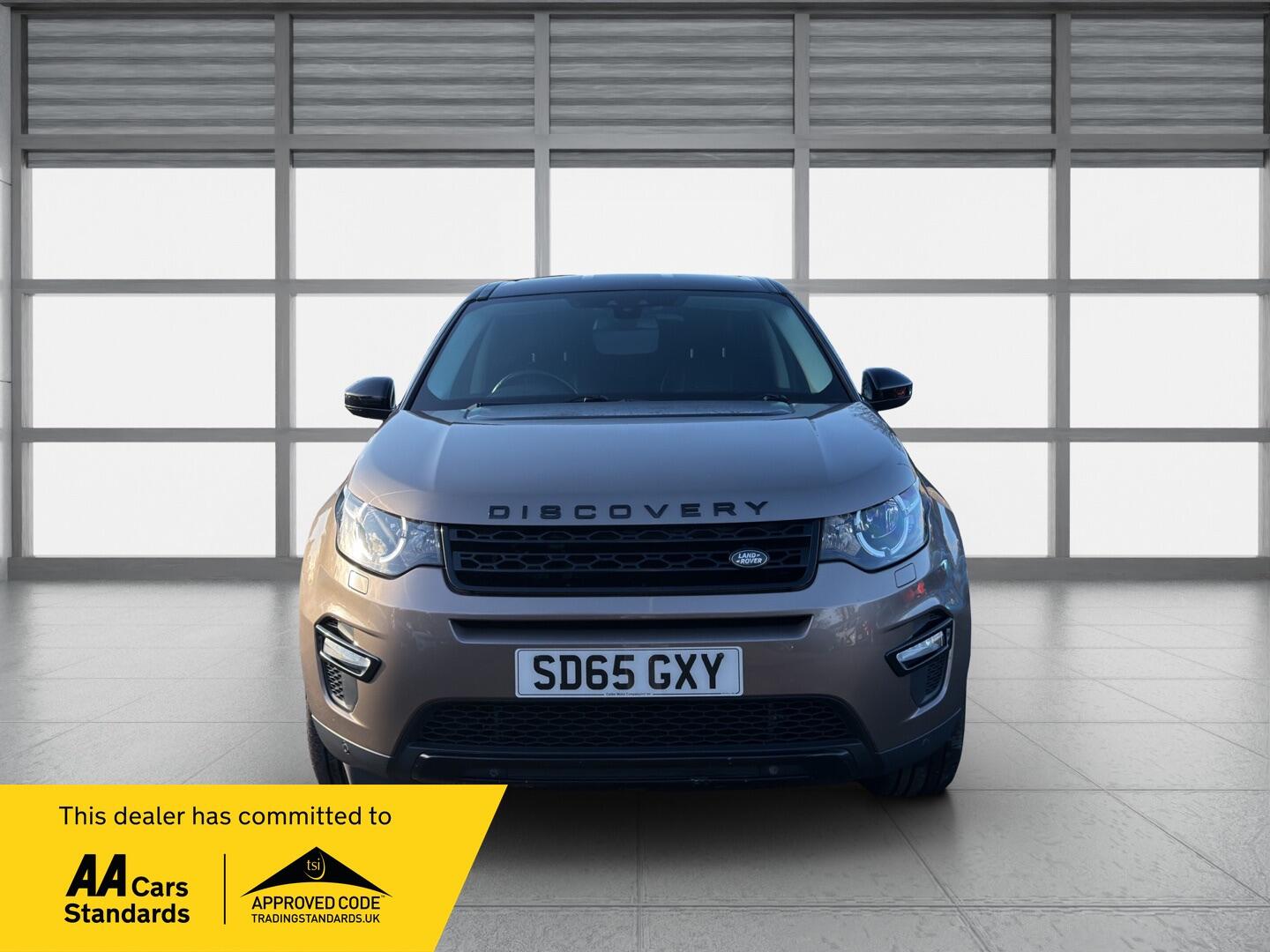 Used Land Rover Discovery Sport 2015 for sale - 77637603: Photo 2