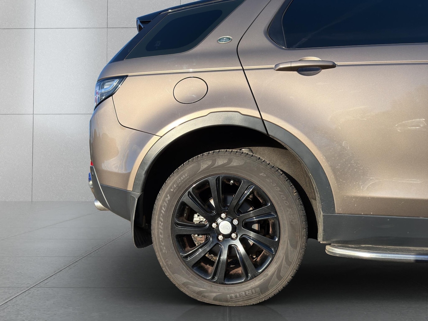 Used Land Rover Discovery Sport 2015 for sale - 77637603: Photo 32