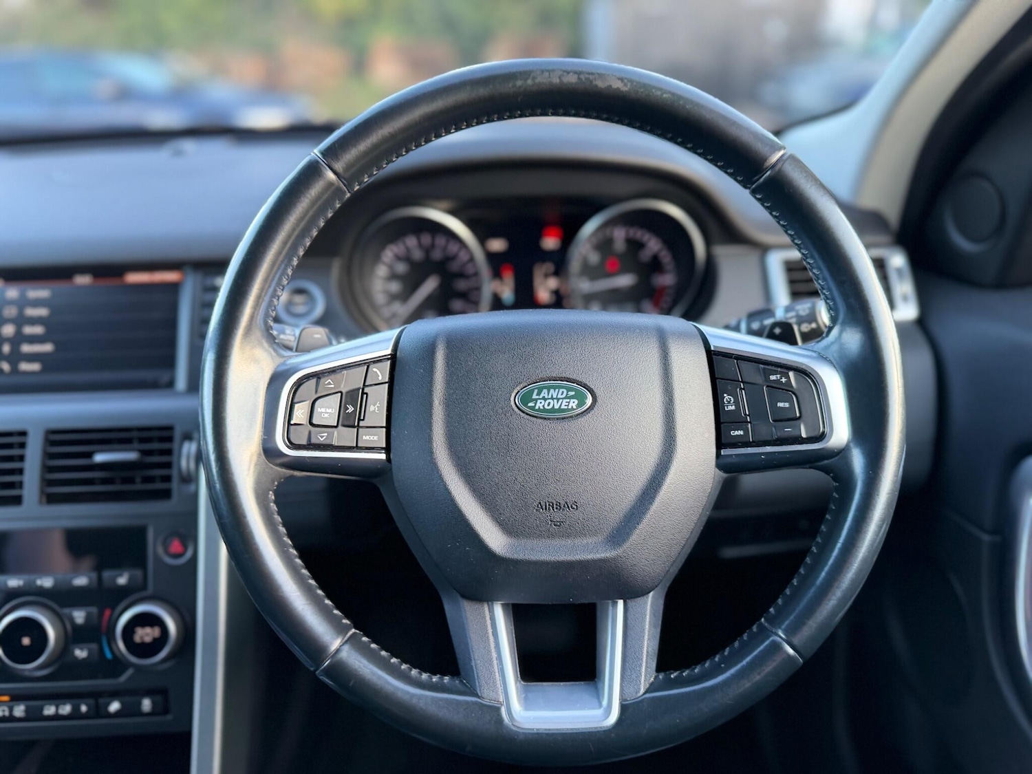 Used Land Rover Discovery Sport 2015 for sale - 77637603: Photo 49