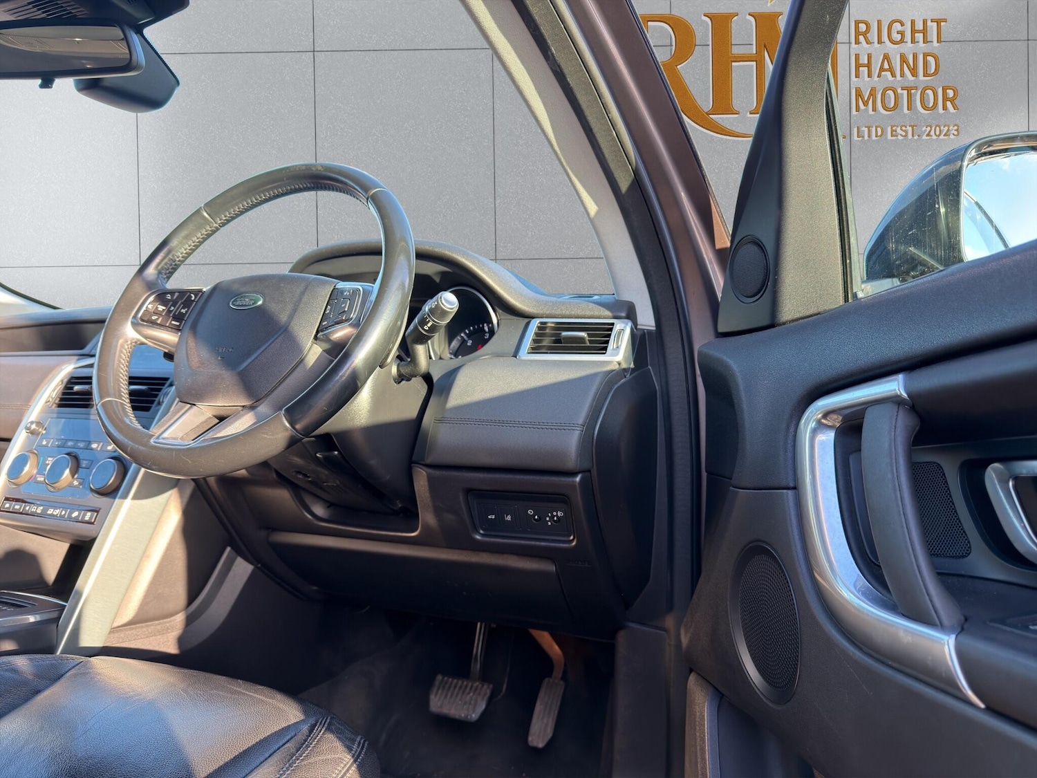 Used Land Rover Discovery Sport 2015 for sale - 77637603: Photo 51