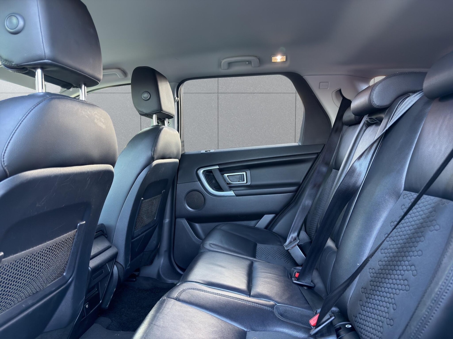 Used Land Rover Discovery Sport 2015 for sale - 77637603: Photo 9