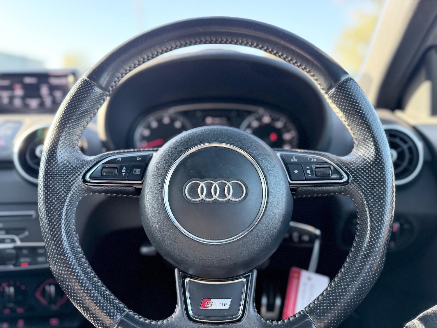 Used Audi A1 2015 for sale - 76381139: Photo 6