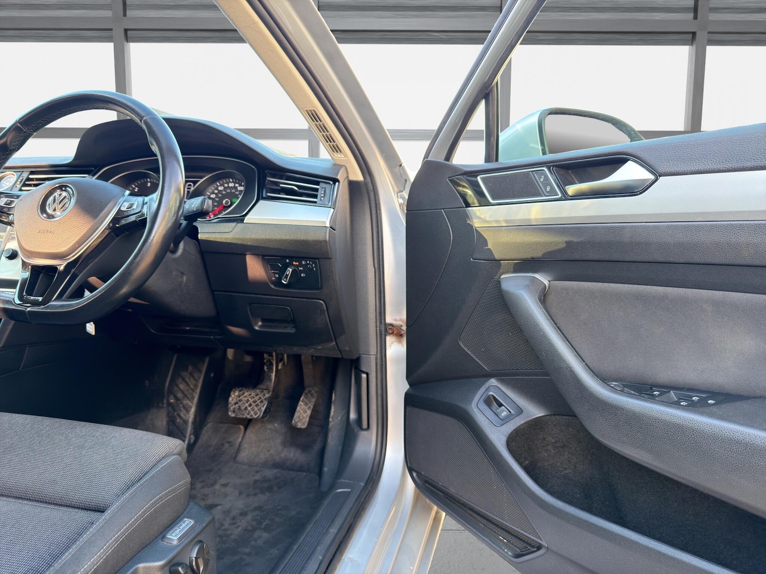 Used Volkswagen Passat for sale - 77238274: Photo 60