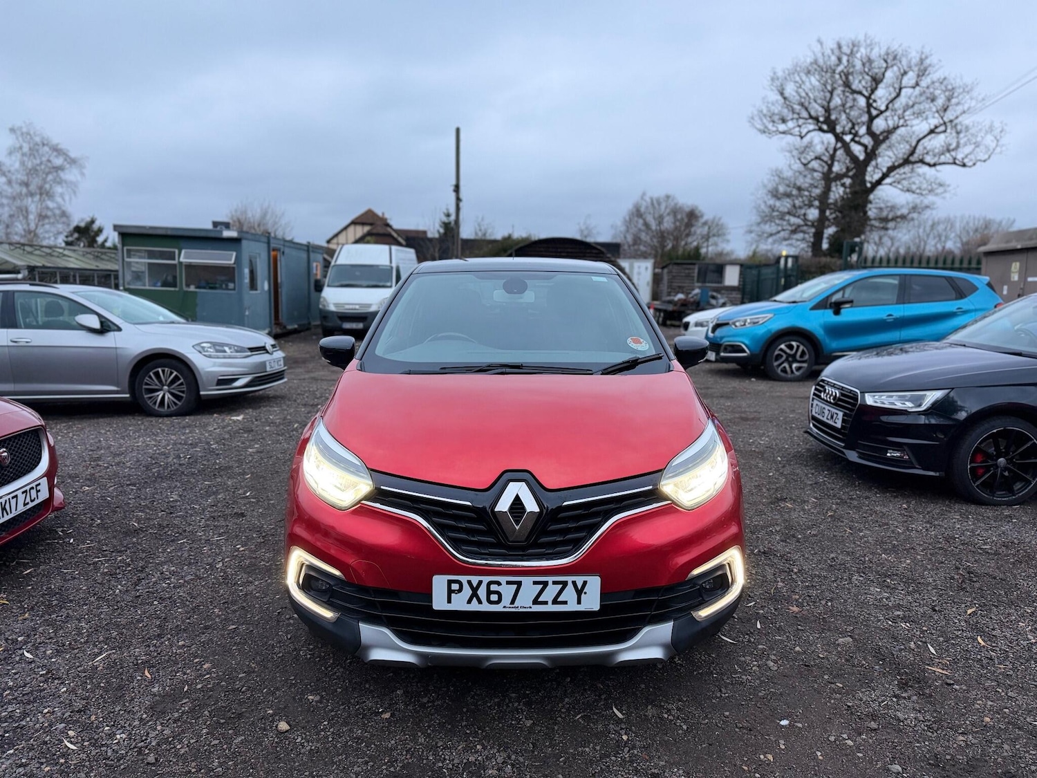 Used Renault Captur 2017 for sale - 76953582: Photo 13