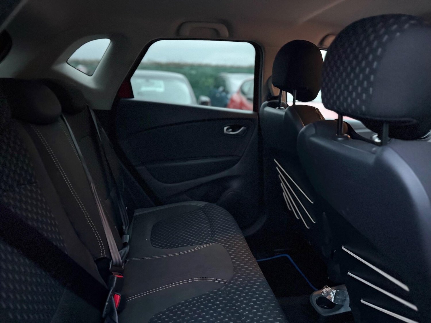 Used Renault Captur 2017 for sale - 76953582: Photo 37