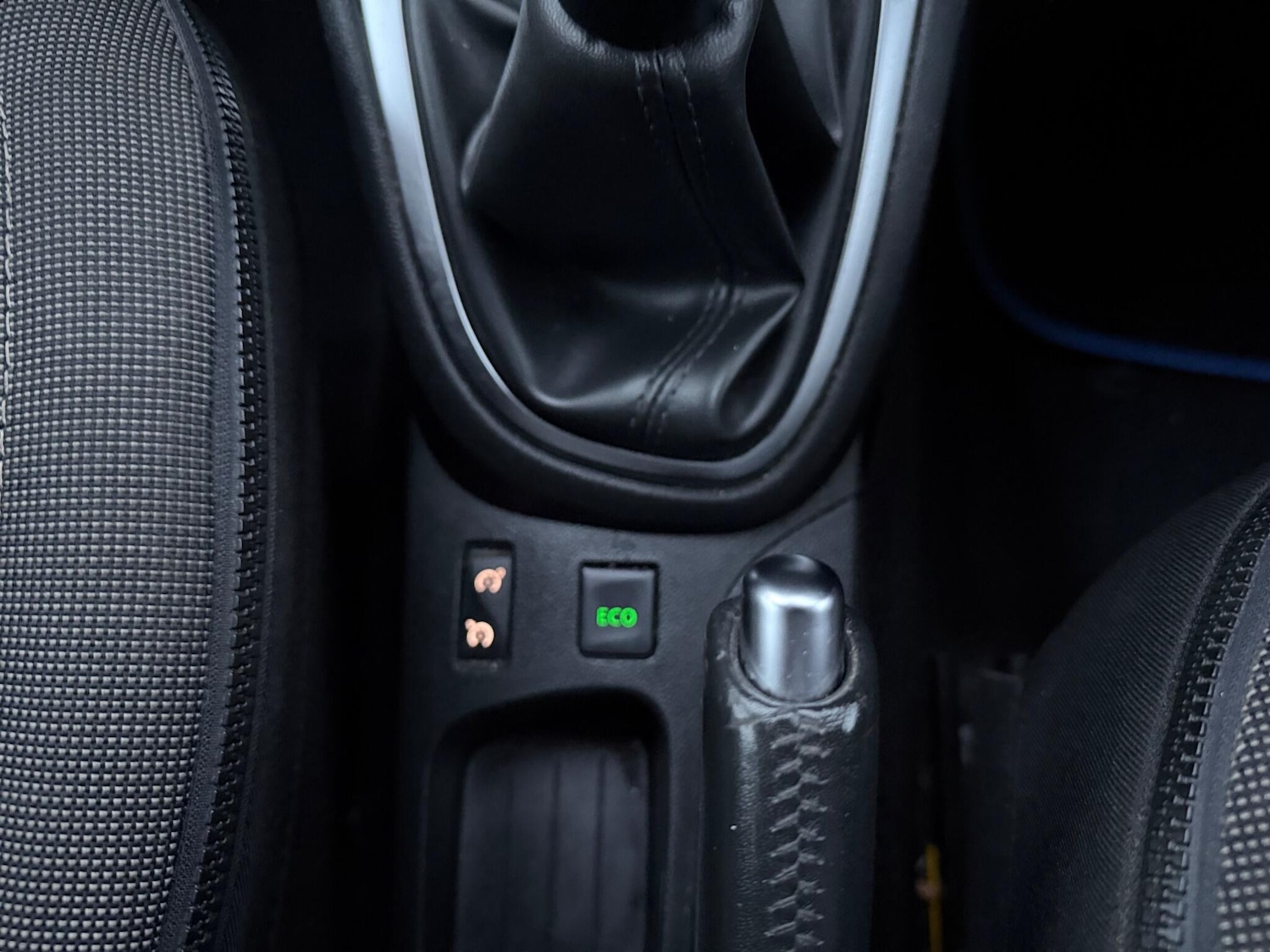 Used Renault Captur 2017 for sale - 76953582: Photo 44