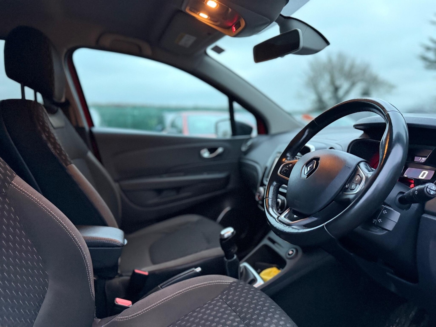 Used Renault Captur 2017 for sale - 76953582: Photo 82