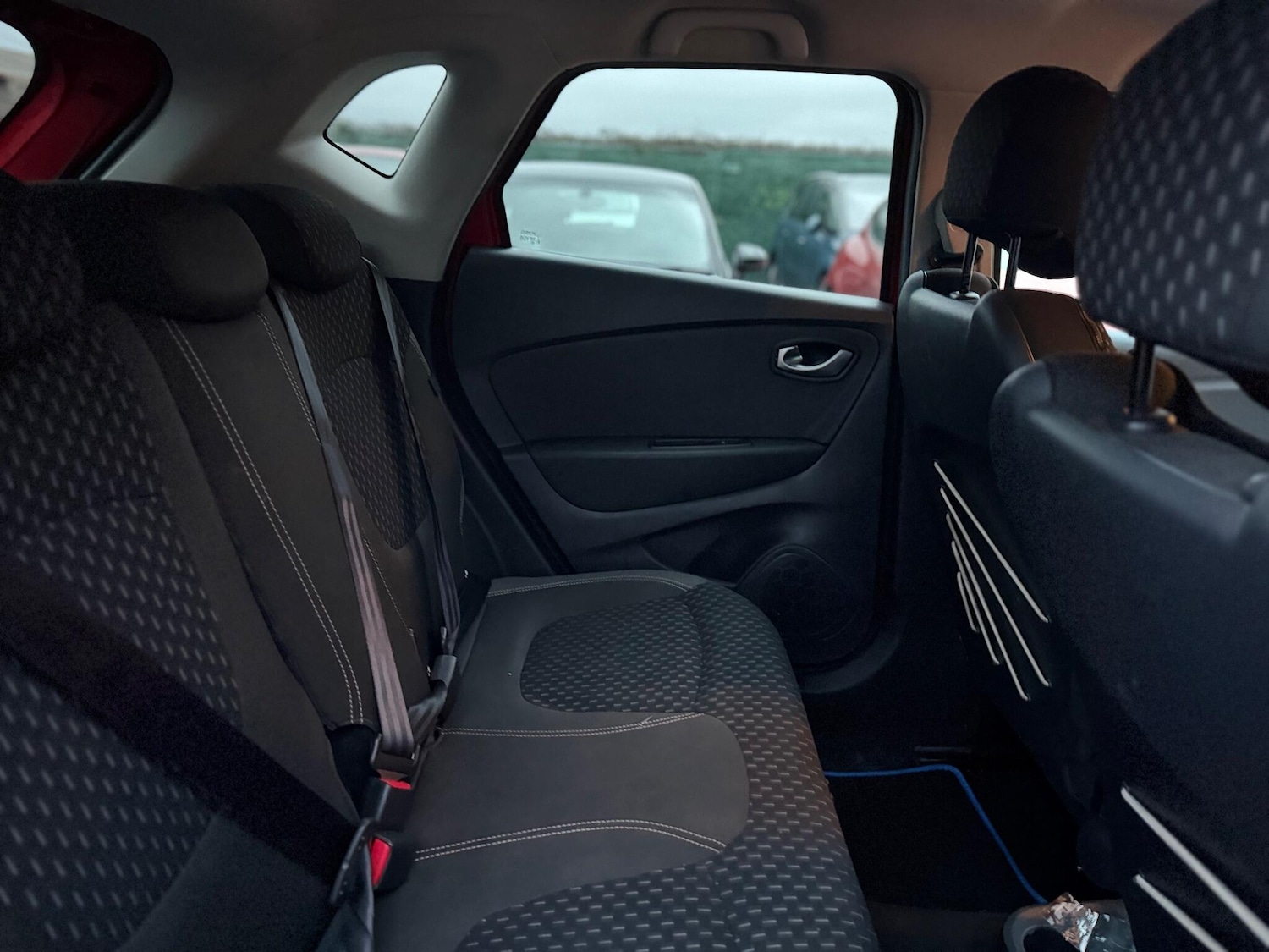 Used Renault Captur 2017 for sale - 76953582: Photo 9