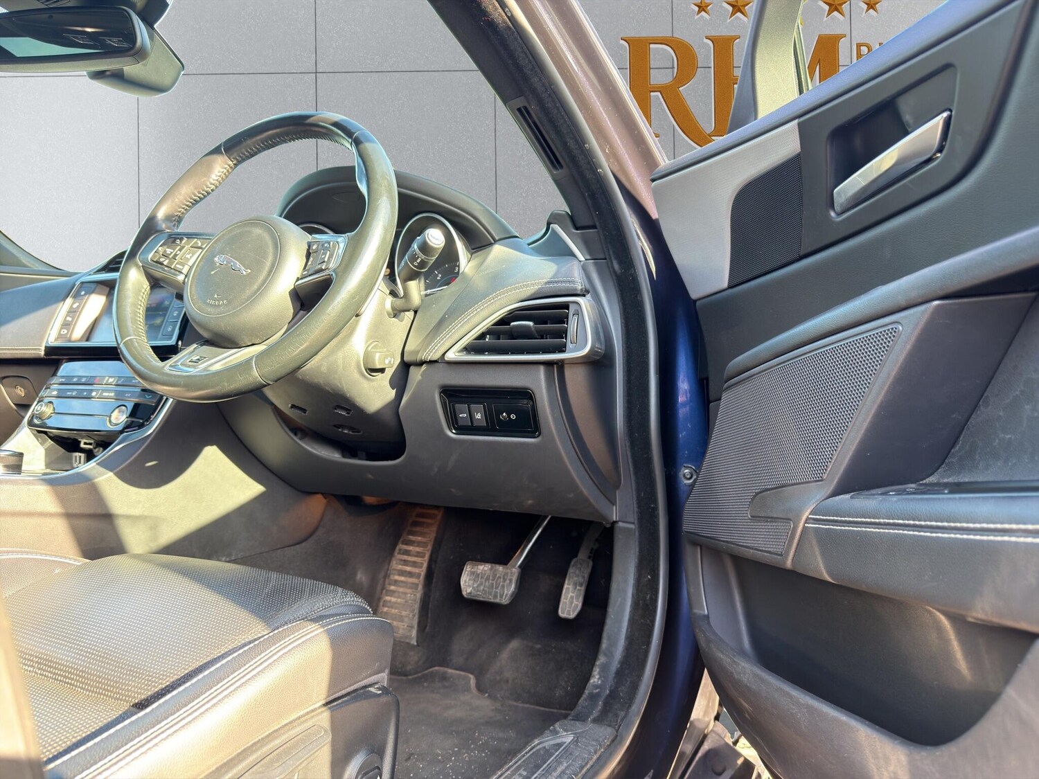 Used Jaguar XE for sale - 77724013: Photo 32