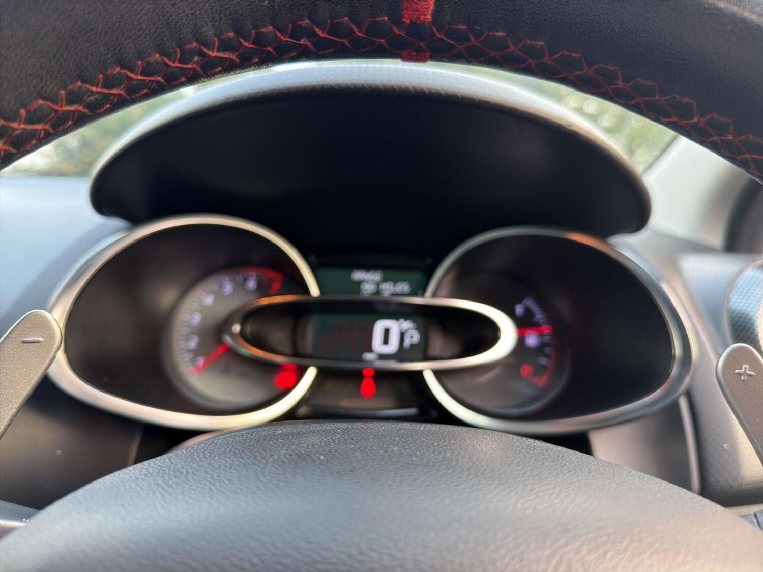 Used Renault Clio 2016 for sale - 77946159: Photo 50