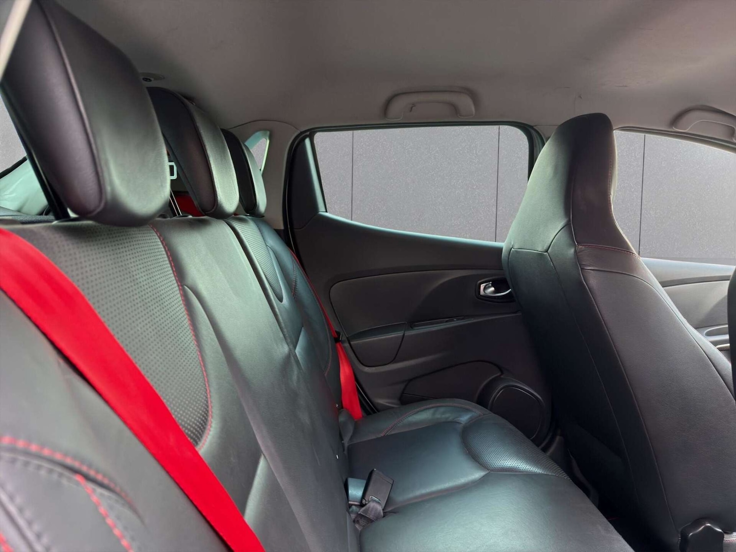 Used Renault Clio 2016 for sale - 77946159: Photo 9