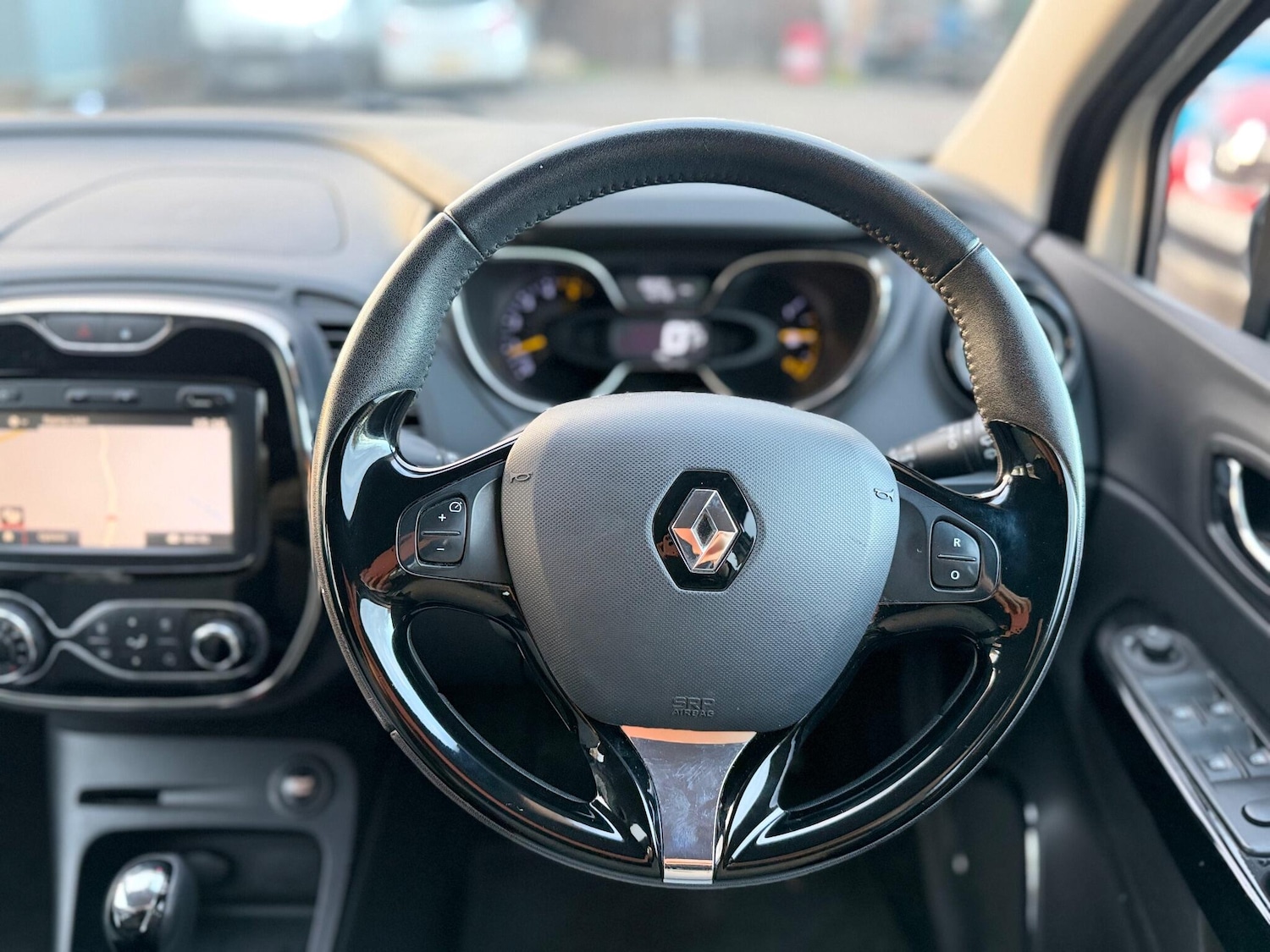 Used Renault Captur 2014 for sale - 77074146: Photo 10