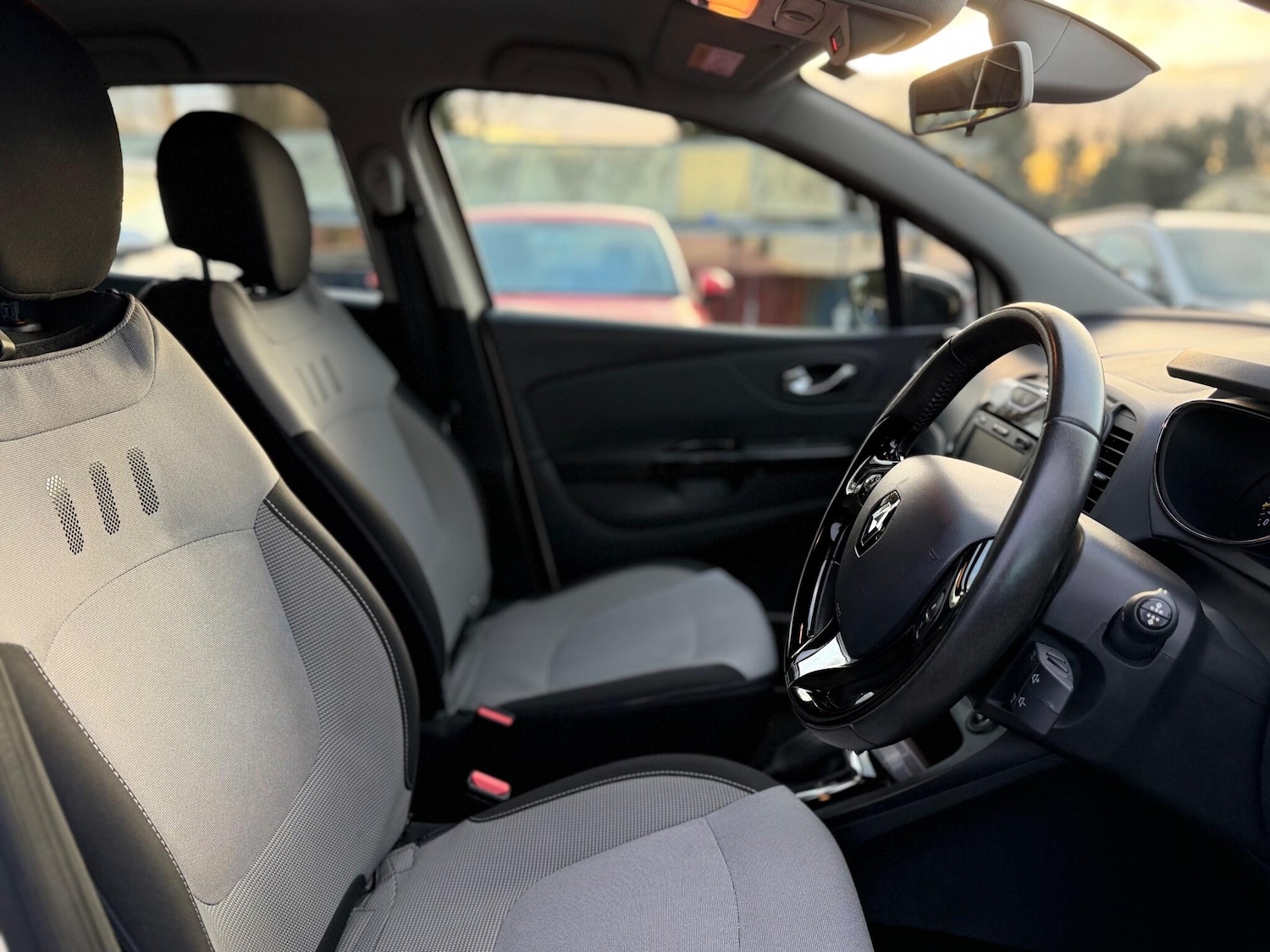 Used Renault Captur 2014 for sale - 77074146: Photo 34