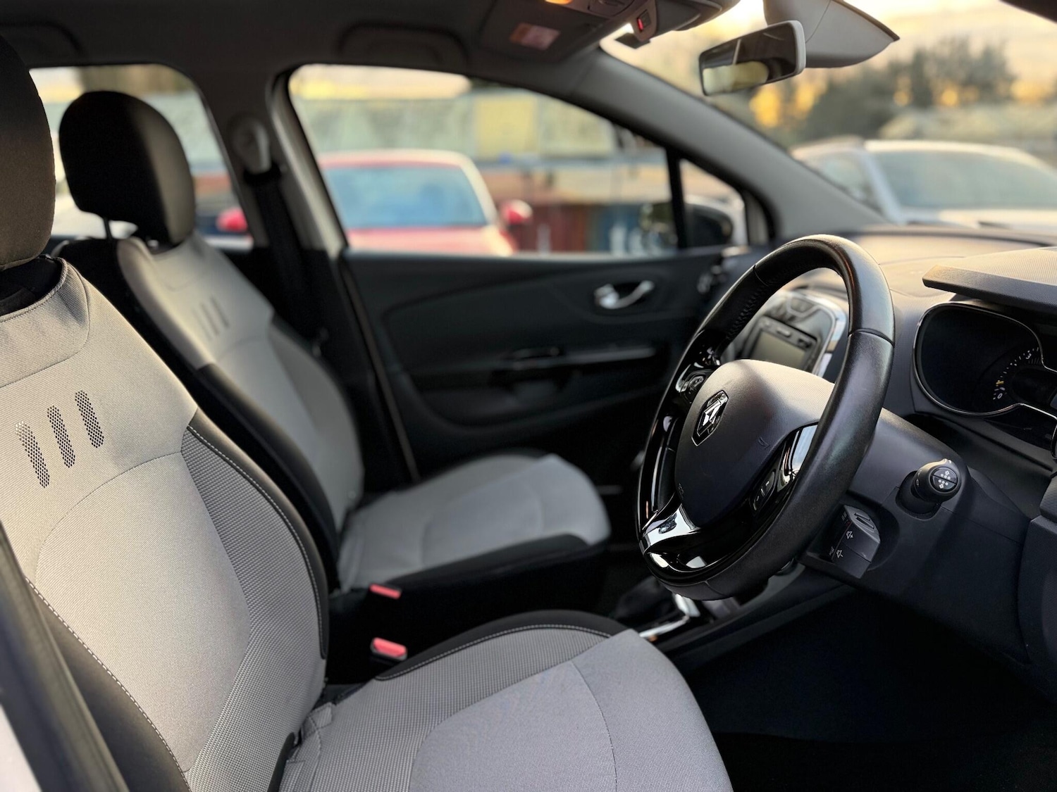 Used Renault Captur 2014 for sale - 77074146: Photo 35