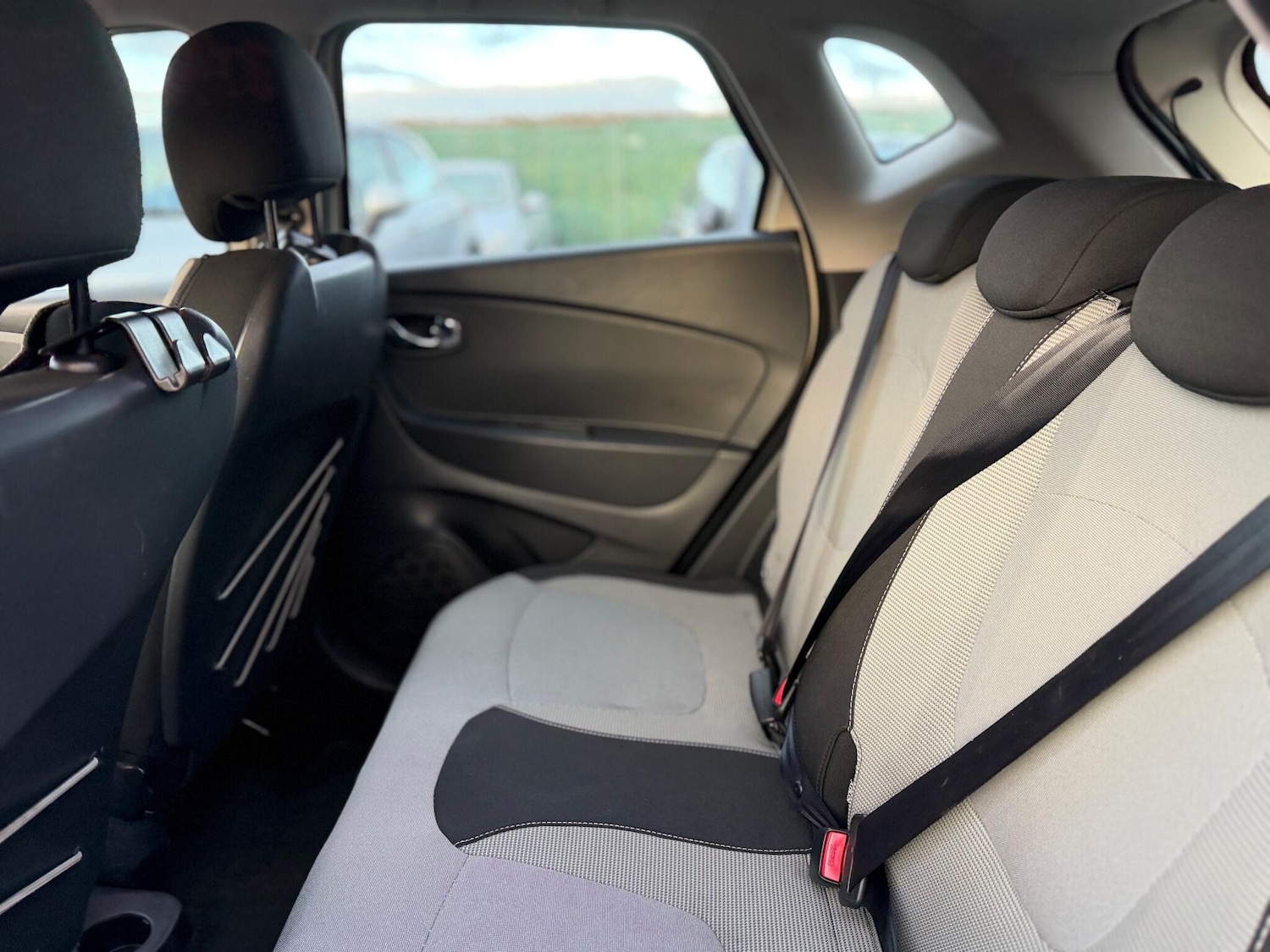 Used Renault Captur 2014 for sale - 77074146: Photo 38