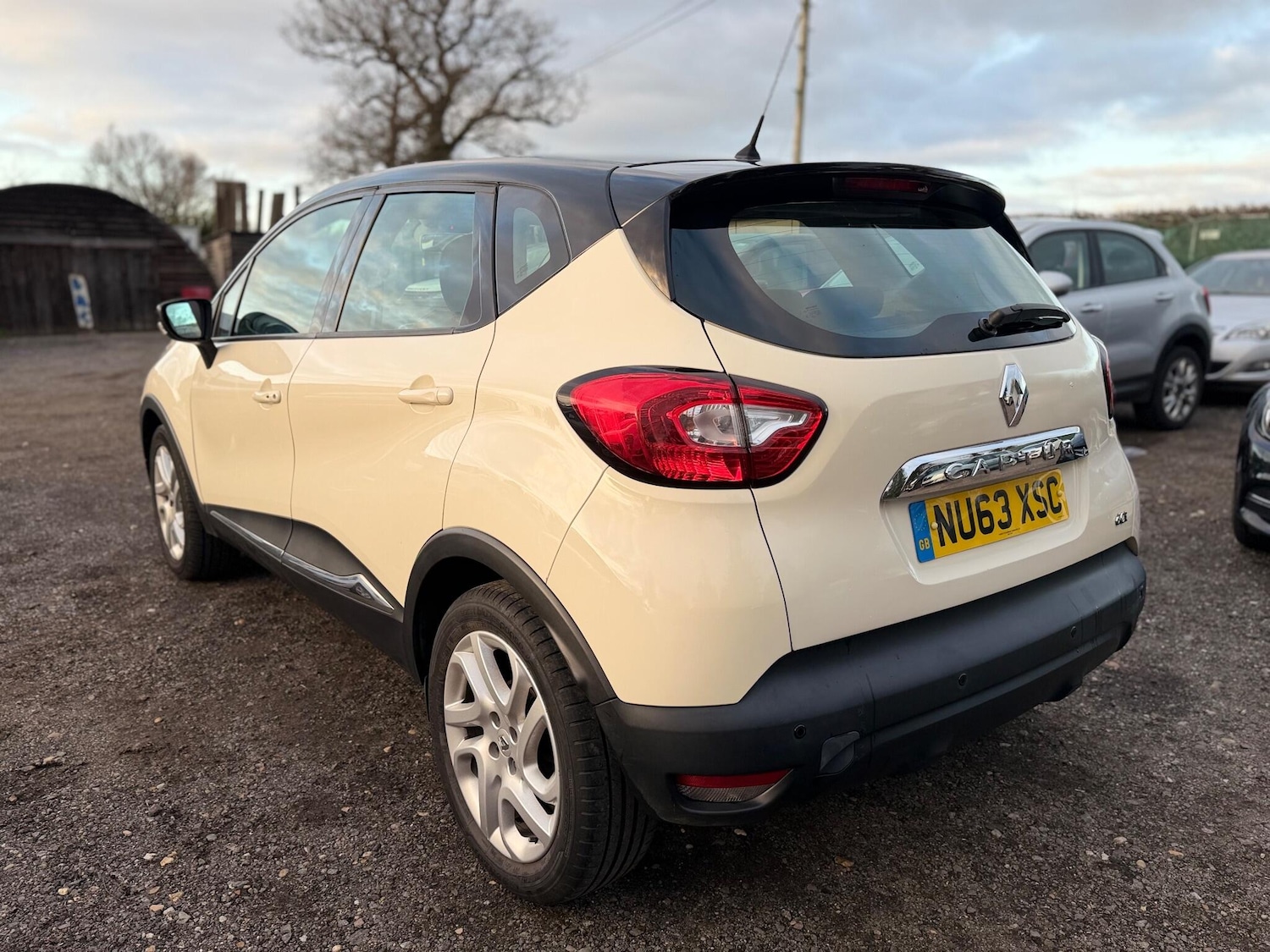 Used Renault Captur 2014 for sale - 77074146: Photo 4