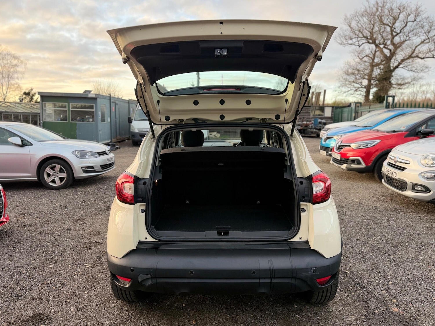 Used Renault Captur 2014 for sale - 77074146: Photo 55