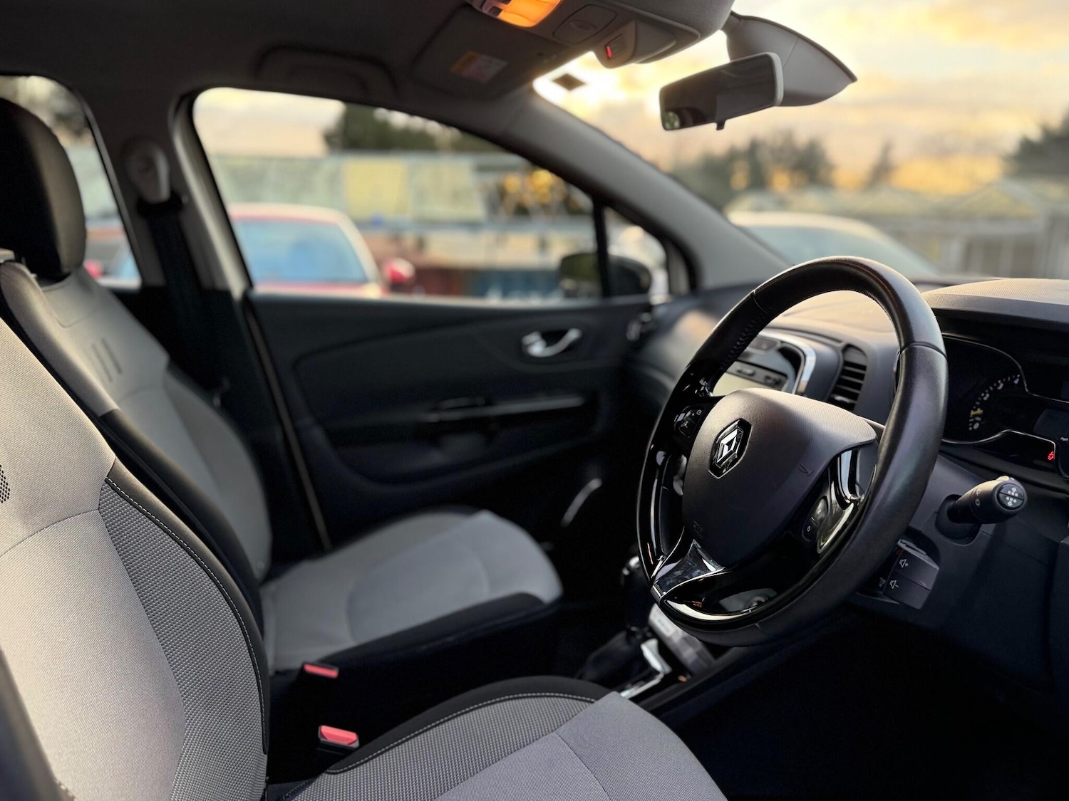 Used Renault Captur 2014 for sale - 77074146: Photo 6