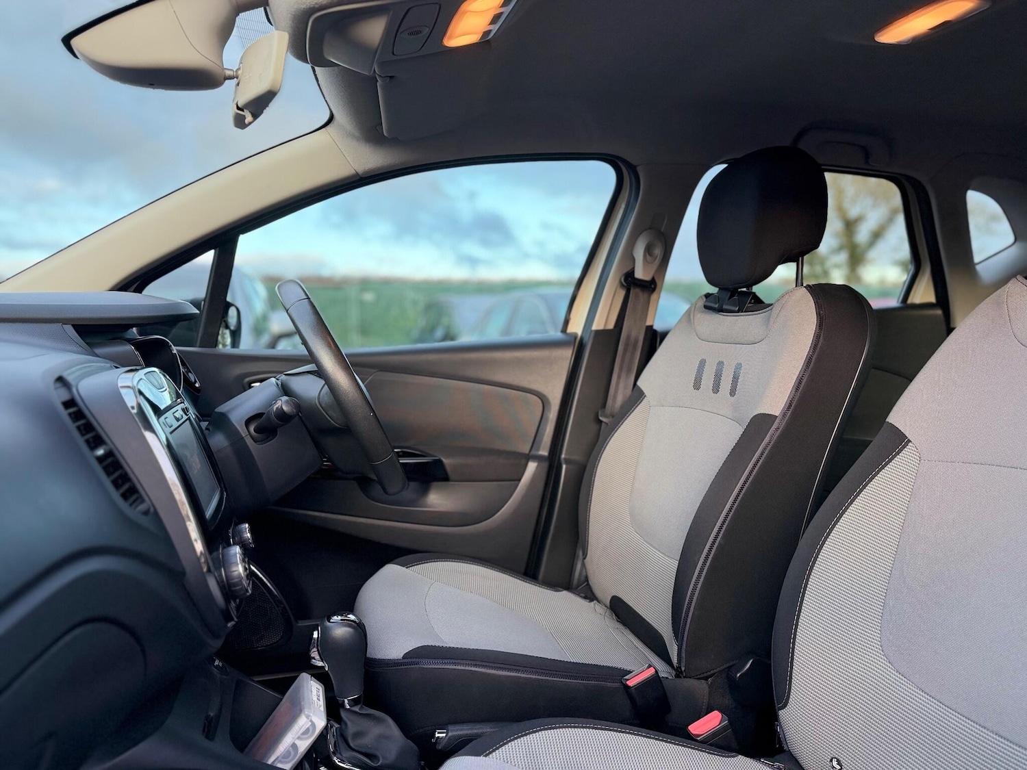 Used Renault Captur 2014 for sale - 77074146: Photo 60