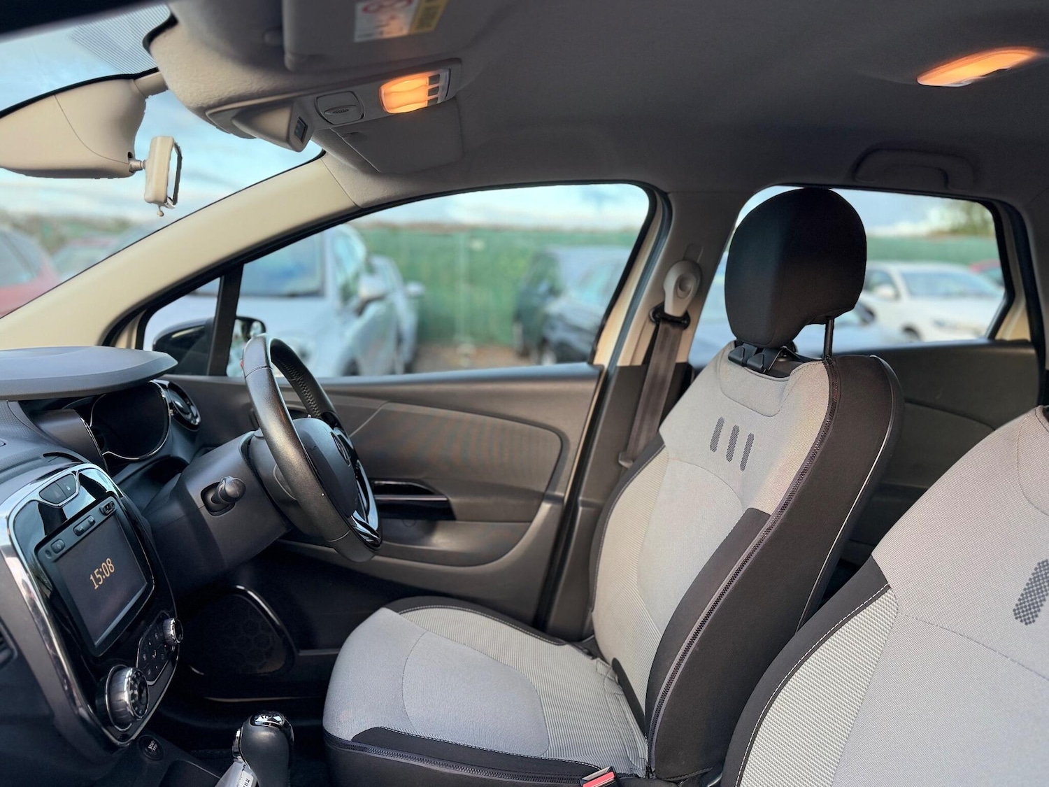 Used Renault Captur 2014 for sale - 77074146: Photo 7