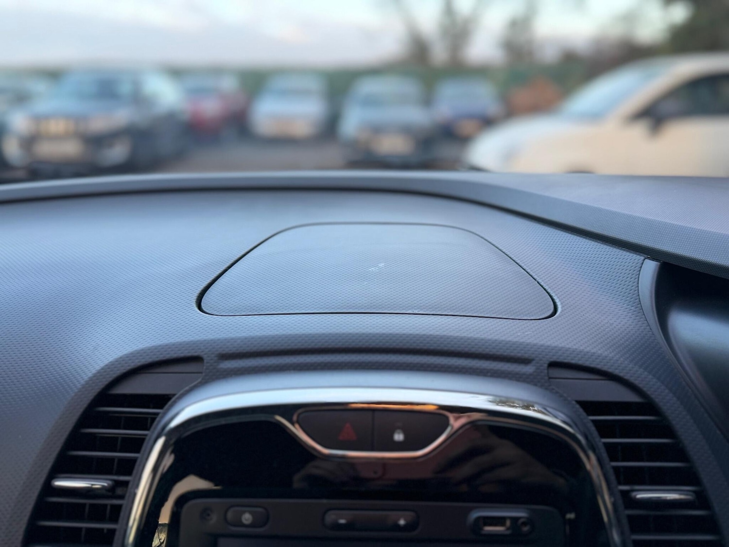 Used Renault Captur 2014 for sale - 77074146: Photo 70