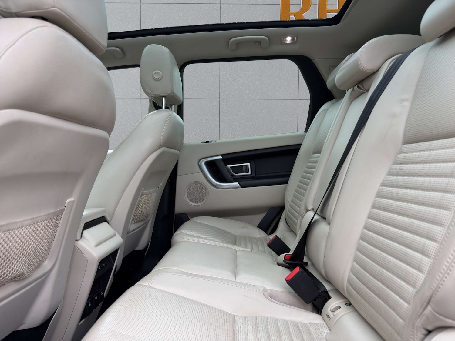 Used Land Rover Discovery Sport 2016 for sale - 78041789: Photo 7