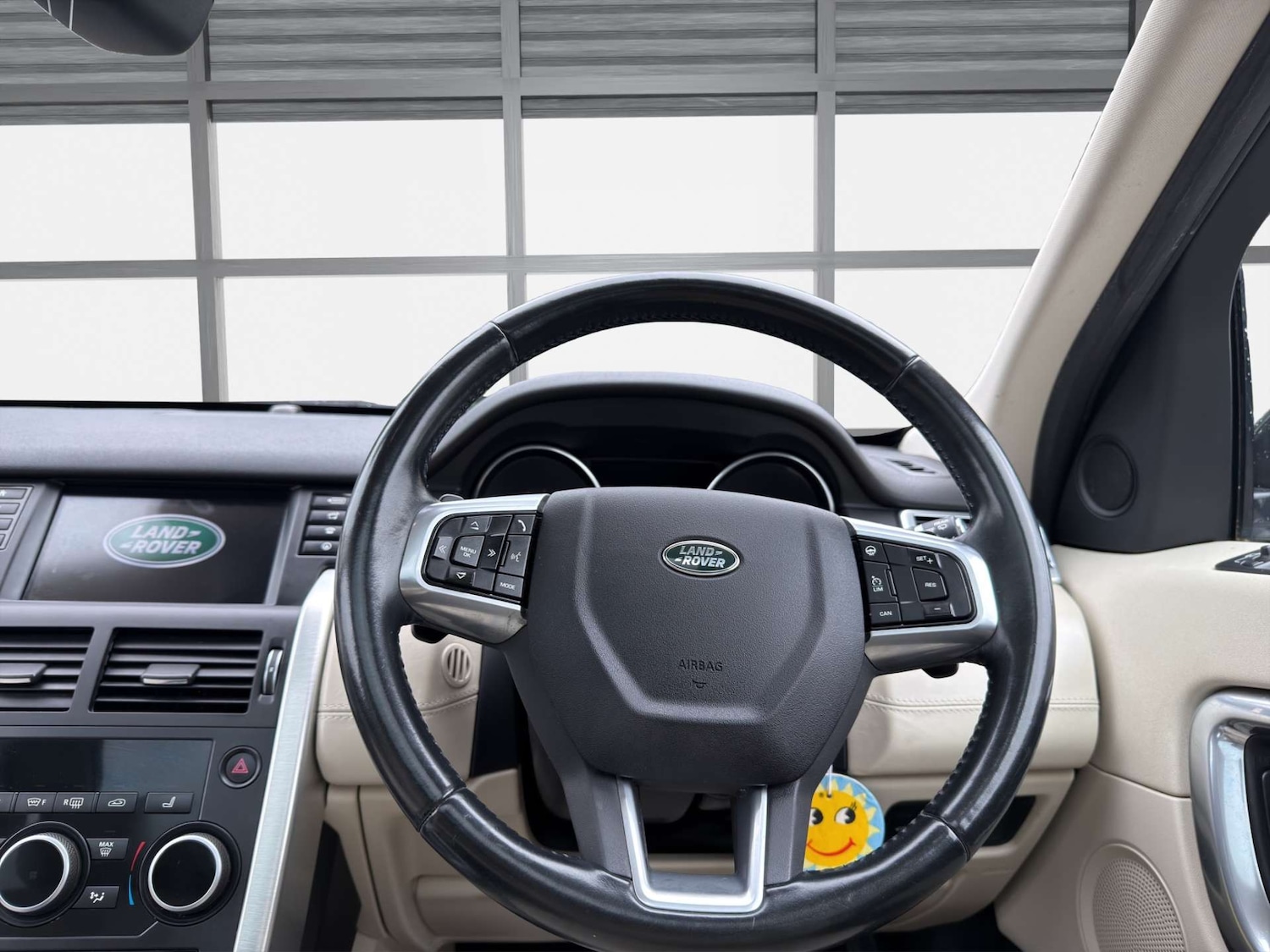 Used Land Rover Discovery Sport 2016 for sale - 78041789: Photo 8