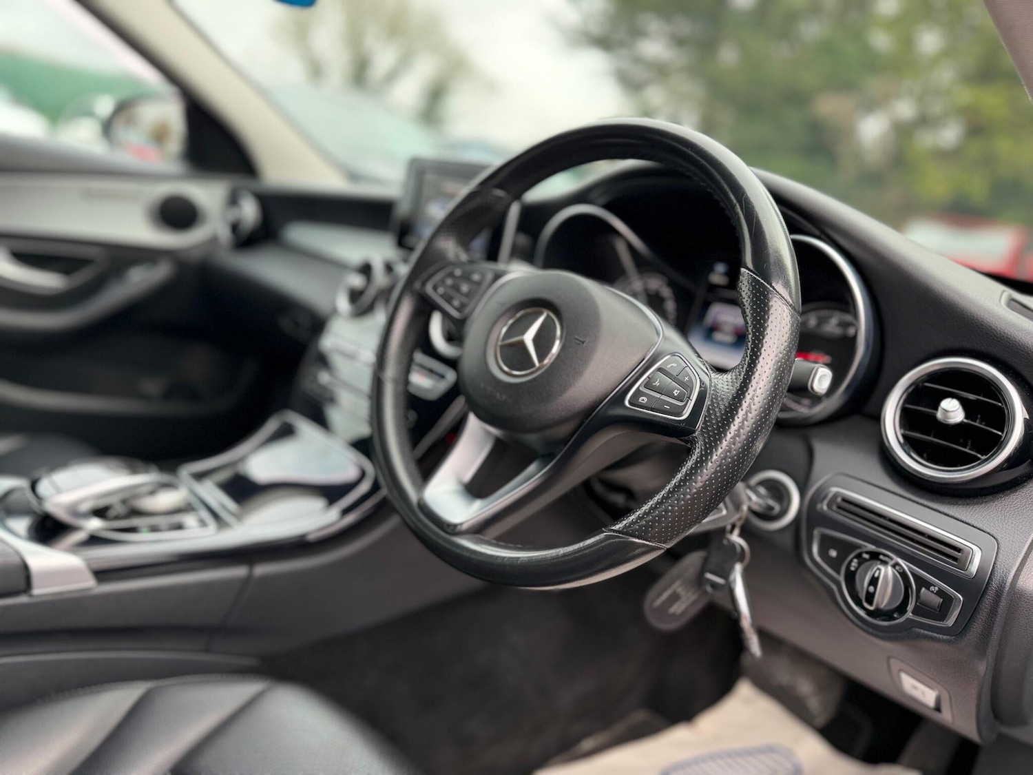 Used Mercedes-Benz C Class 2014 for sale - 76866532: Photo 29