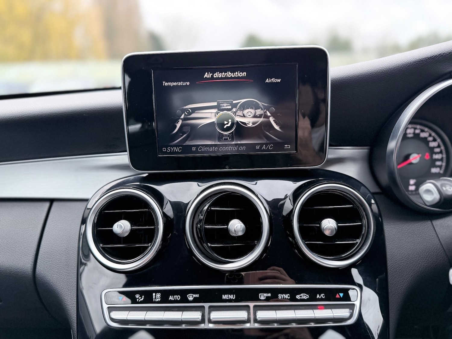 Used Mercedes-Benz C Class 2014 for sale - 76866532: Photo 54