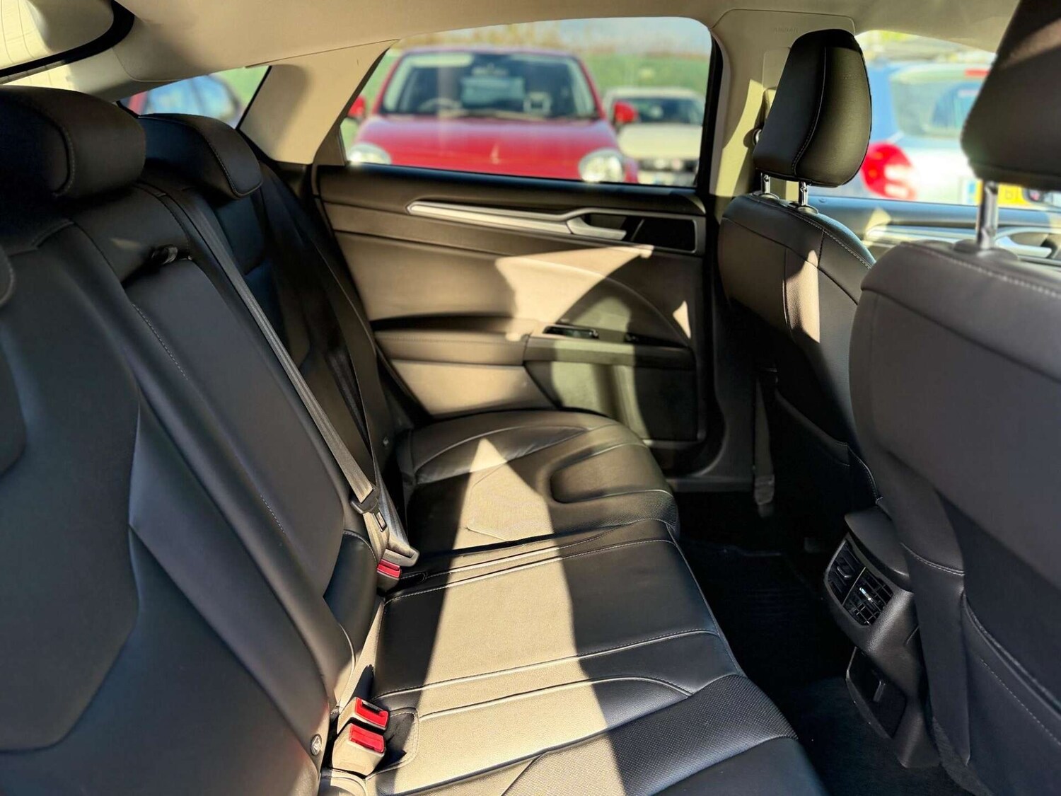 Used Ford Mondeo 2018 for sale - 77946171: Photo 40