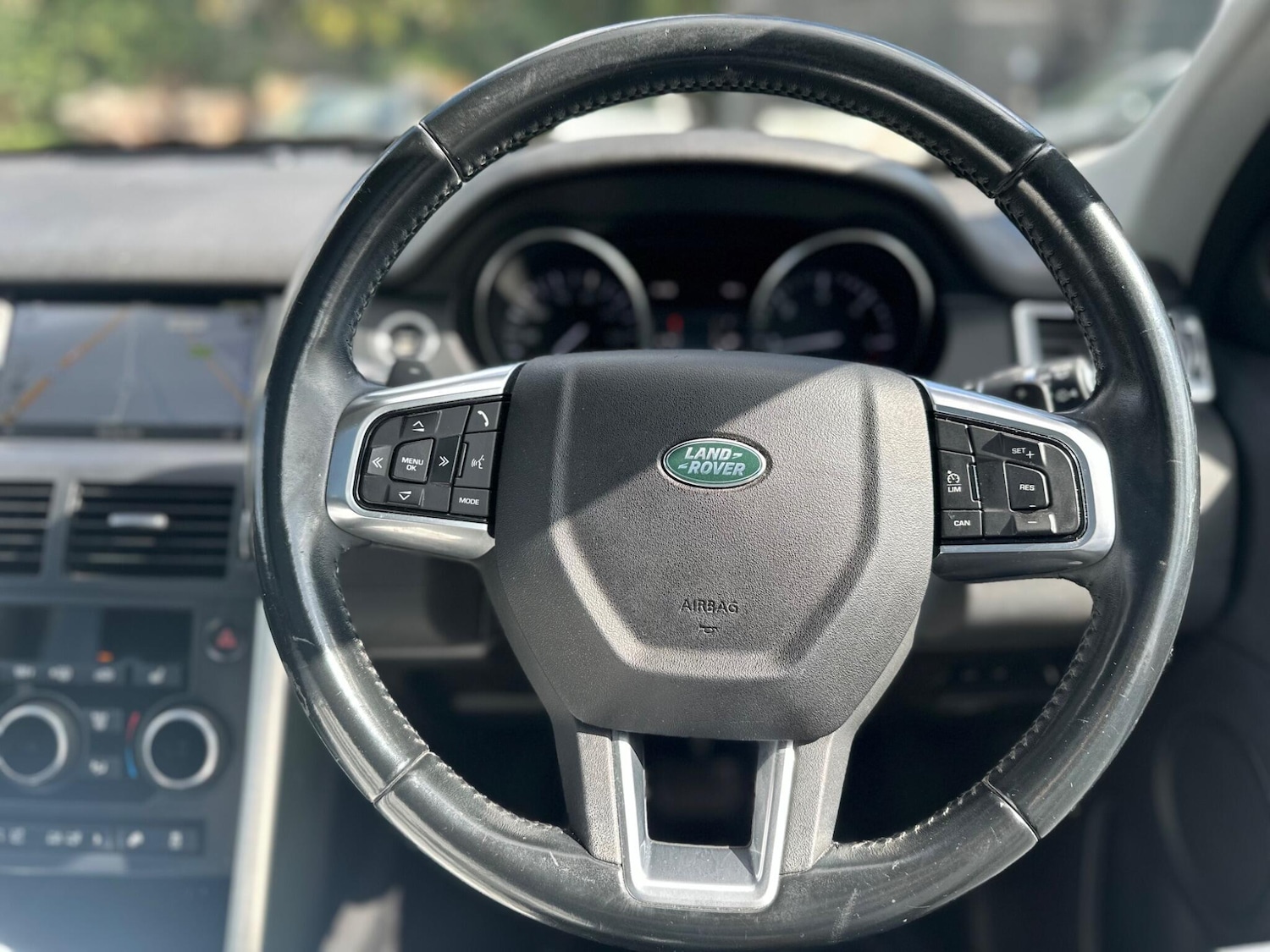 Used Land Rover Discovery Sport 2015 for sale - 76989002: Photo 10